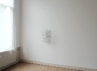 /images/houwing/15/fHouwing15-exp-mooibijraam%20sz_0505-1200-th.jpg Hans Houwing, z.t. 2014, chrysantengaas, 62 x 45 x 27 cm.
PHŒBUS•Rotterdam